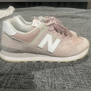 New Balance 574 Light Pink Size 8.5